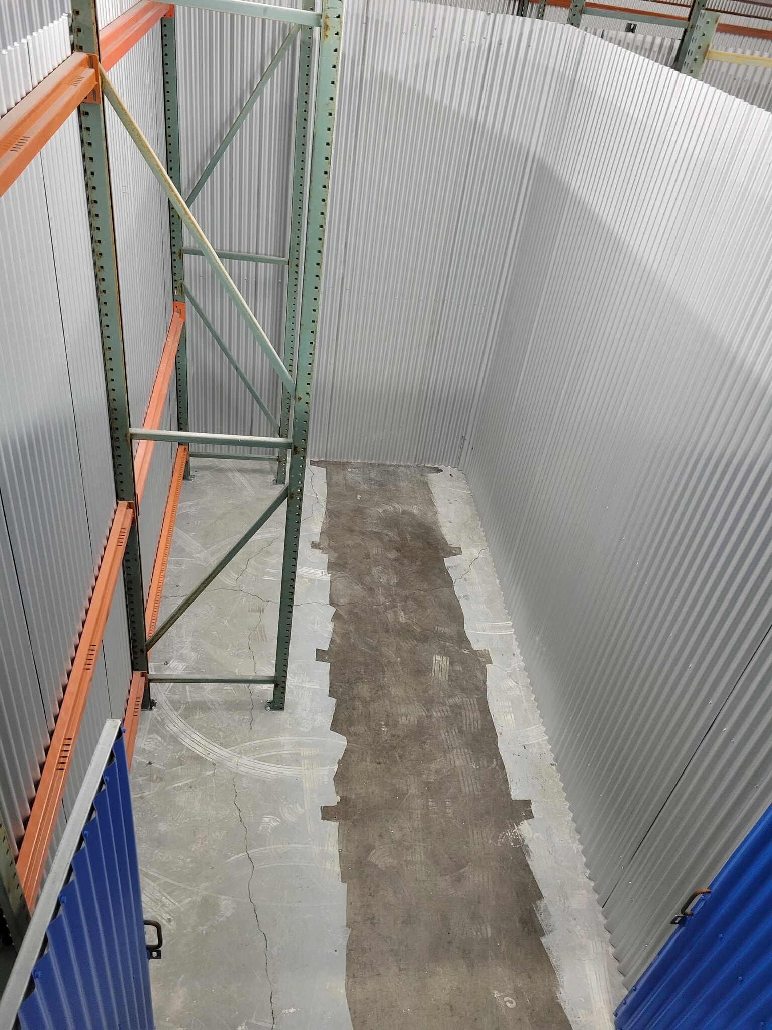 724 Caledonia Rd, Toronto, ON to rent Interior Photo- Image 1 of 3