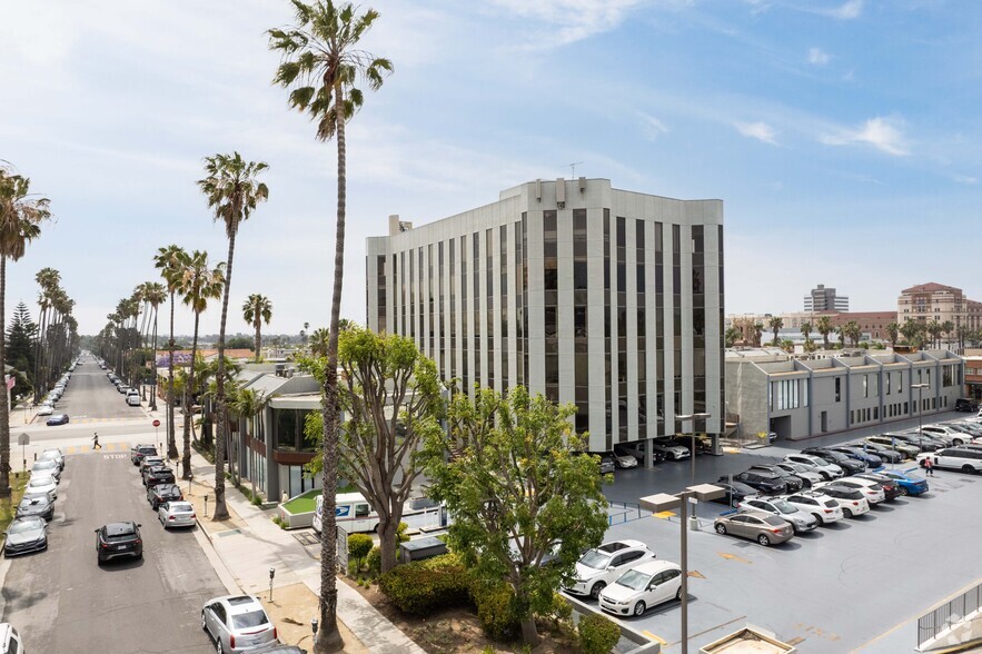 1801-1831 Wilshire Blvd, Santa Monica, CA for rent - Building Photo - Image 3 of 6