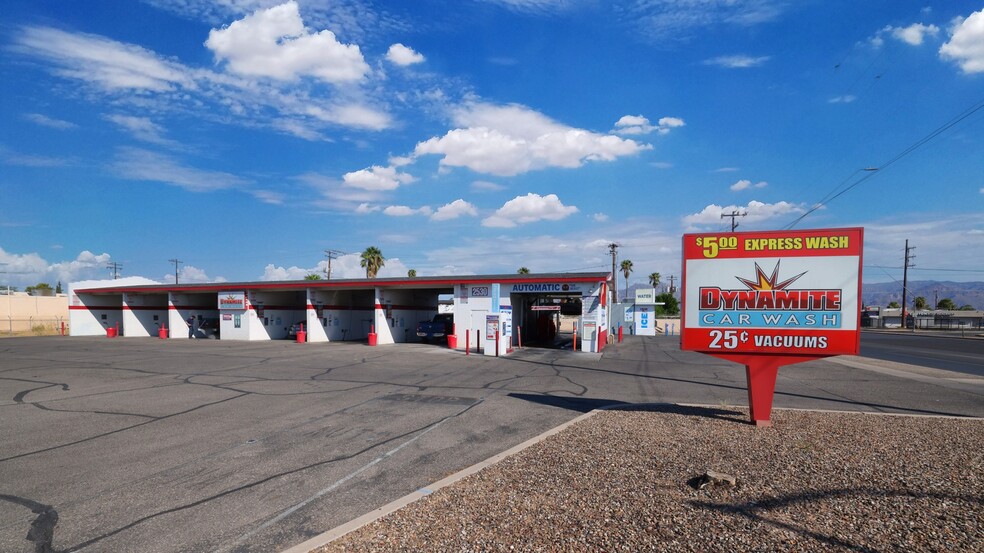 2530 S Wilmot Rd, Tucson, AZ for sale - Building Photo - Image 1 of 23