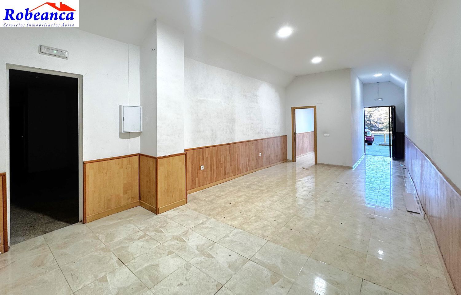 Retail in Ávila, Ávila to rent Floor Plan- Image 1 of 9