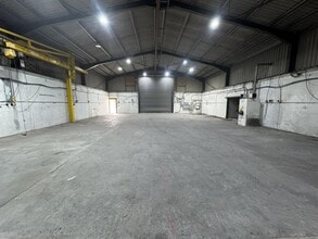 Bowden, Henstridge to rent Interior Photo- Image 1 of 3