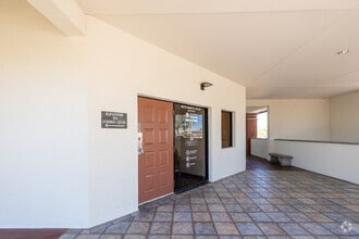 2055 W Hospital Dr, Tucson, AZ to rent Building Photo- Image 2 of 11