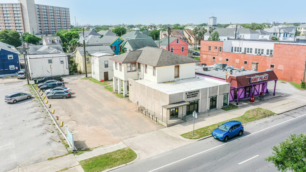 2115 Broadway St, Galveston, TX for sale - Building Photo - Image 1 of 1