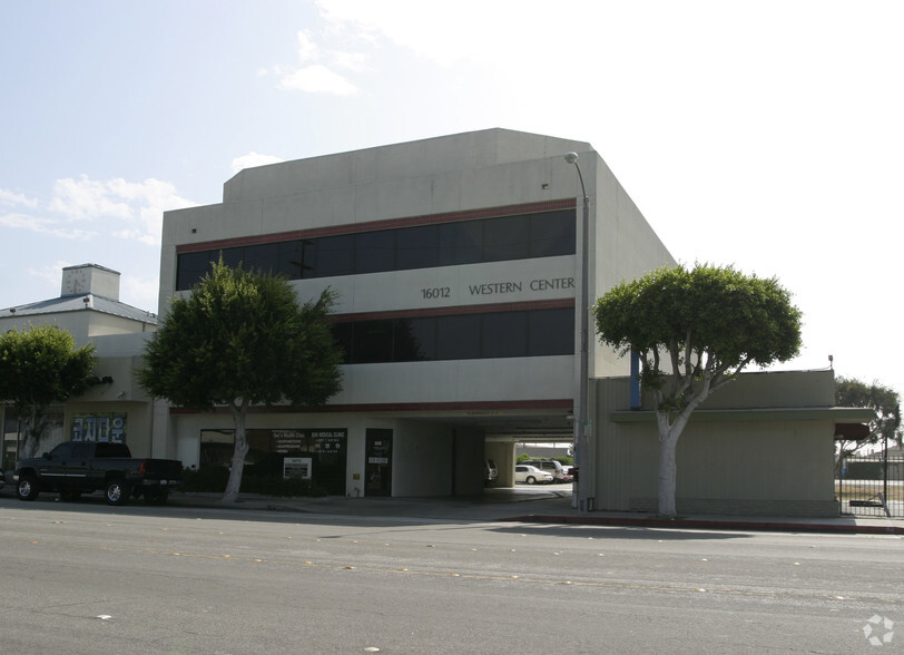 16012 Western Ave, Gardena, CA for rent - Building Photo - Image 2 of 7