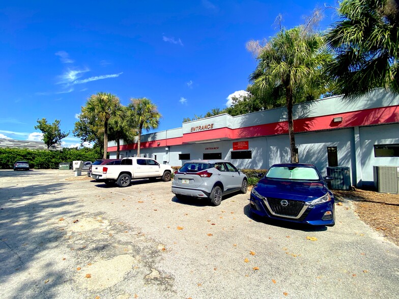 1655 E Semoran Blvd, Apopka, FL for sale - Building Photo - Image 3 of 29