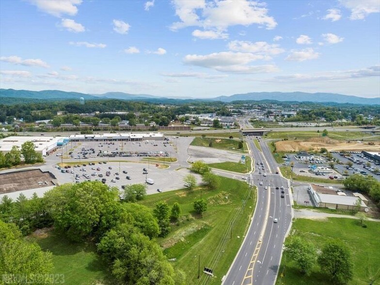 Roanoke St, Christiansburg, VA for sale - Primary Photo - Image 1 of 7