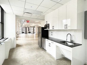 1001 6th Ave, New York, NY to rent Other- Image 2 of 3