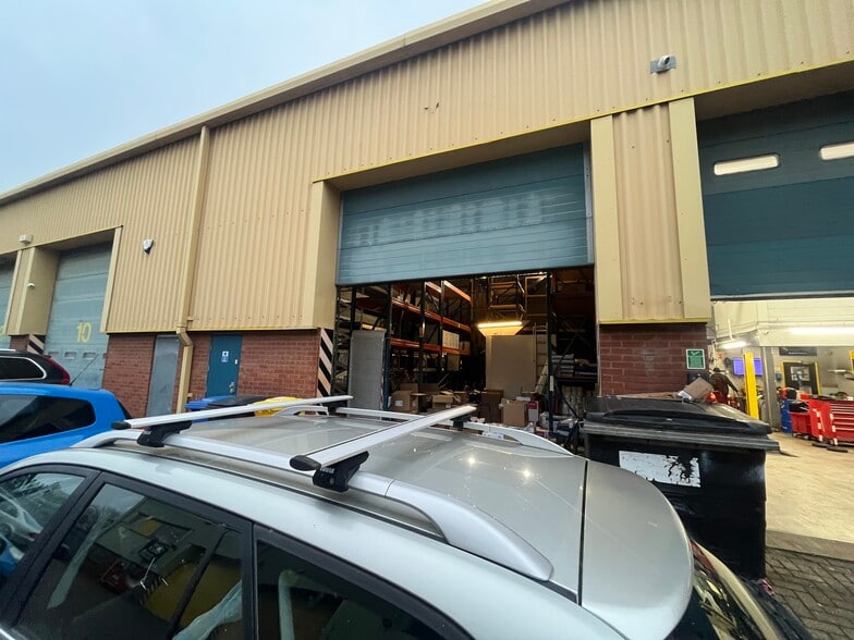 Unit 9-12 Works Rd, Letchworth Garden City for sale - Building Photo - Image 3 of 3