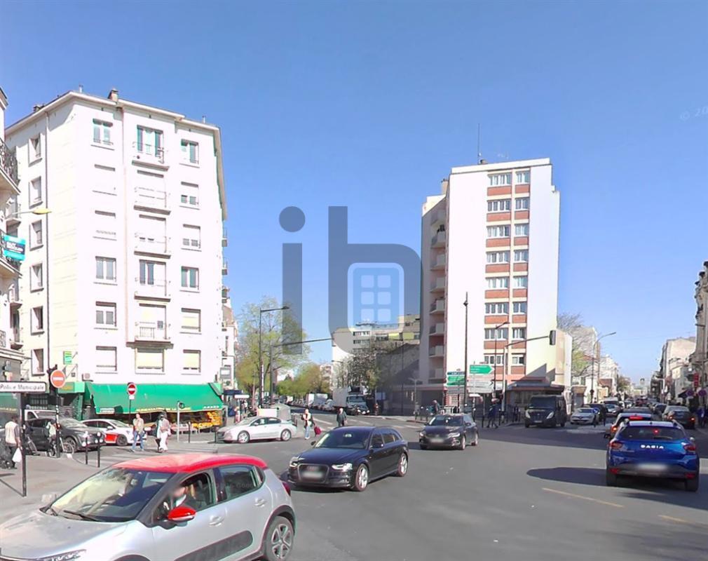 Retail in Aubervilliers to rent Building Photo- Image 1 of 4