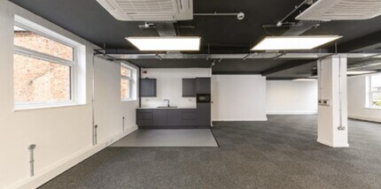 High Row, Darlington to rent Interior Photo- Image 1 of 5