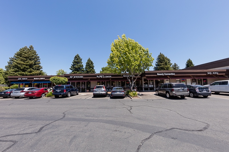 2700 Yulupa Ave, Santa Rosa, CA for rent - Building Photo - Image 2 of 25