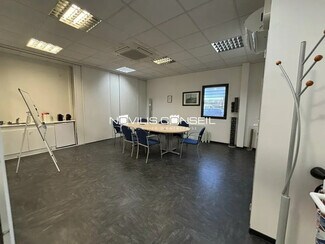 More details for Office, Light Industrial to Rent