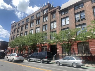 More details for 1027 Grand St, Brooklyn, NY - Light Industrial for Rent