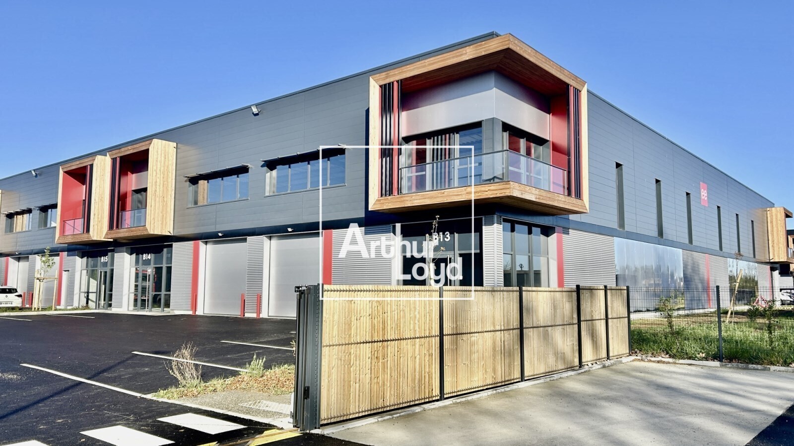 Light Industrial in Fenouillet to rent Building Photo- Image 1 of 21