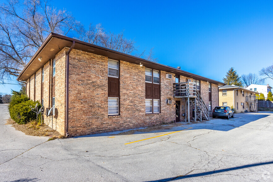 6657-6671 NW 6th Dr, Des Moines, IA for sale - Building Photo - Image 3 of 4