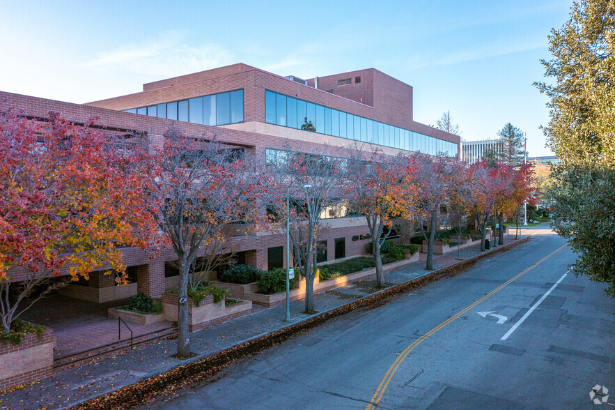 400 Hamilton Ave, Palo Alto, CA for rent - Building Photo - Image 3 of 6