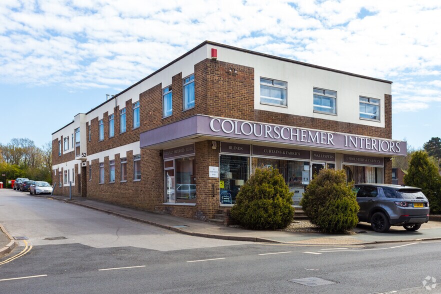 52 Perrymount Rd, Haywards Heath for sale - Primary Photo - Image 1 of 1