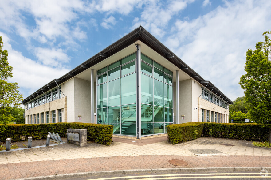 The Castle Business Park, Stirling for rent - Primary Photo - Image 1 of 13