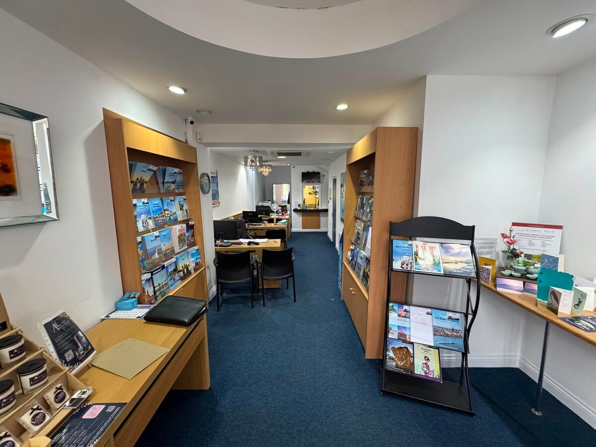 27-29 High St, Yarm, RCC TS15 9BW - Unit 27 - - Interior Photo - Image 1 of 3