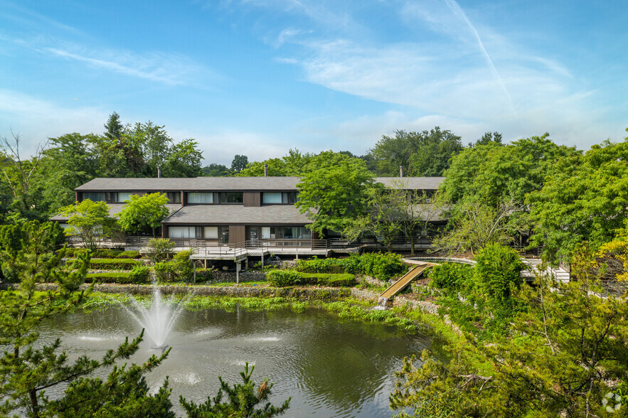 1000 Lake St, Ramsey, NJ for rent - Building Photo - Image 3 of 7