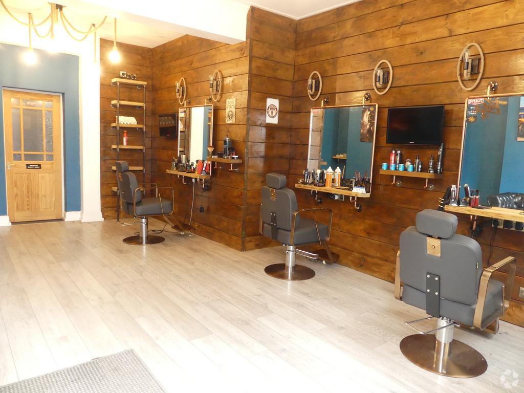 16-16A Maryport St, Devizes to rent Interior Photo- Image 1 of 3