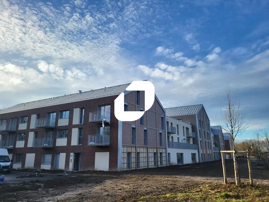 Retail in Croix for sale Building Photo- Image 1 of 3