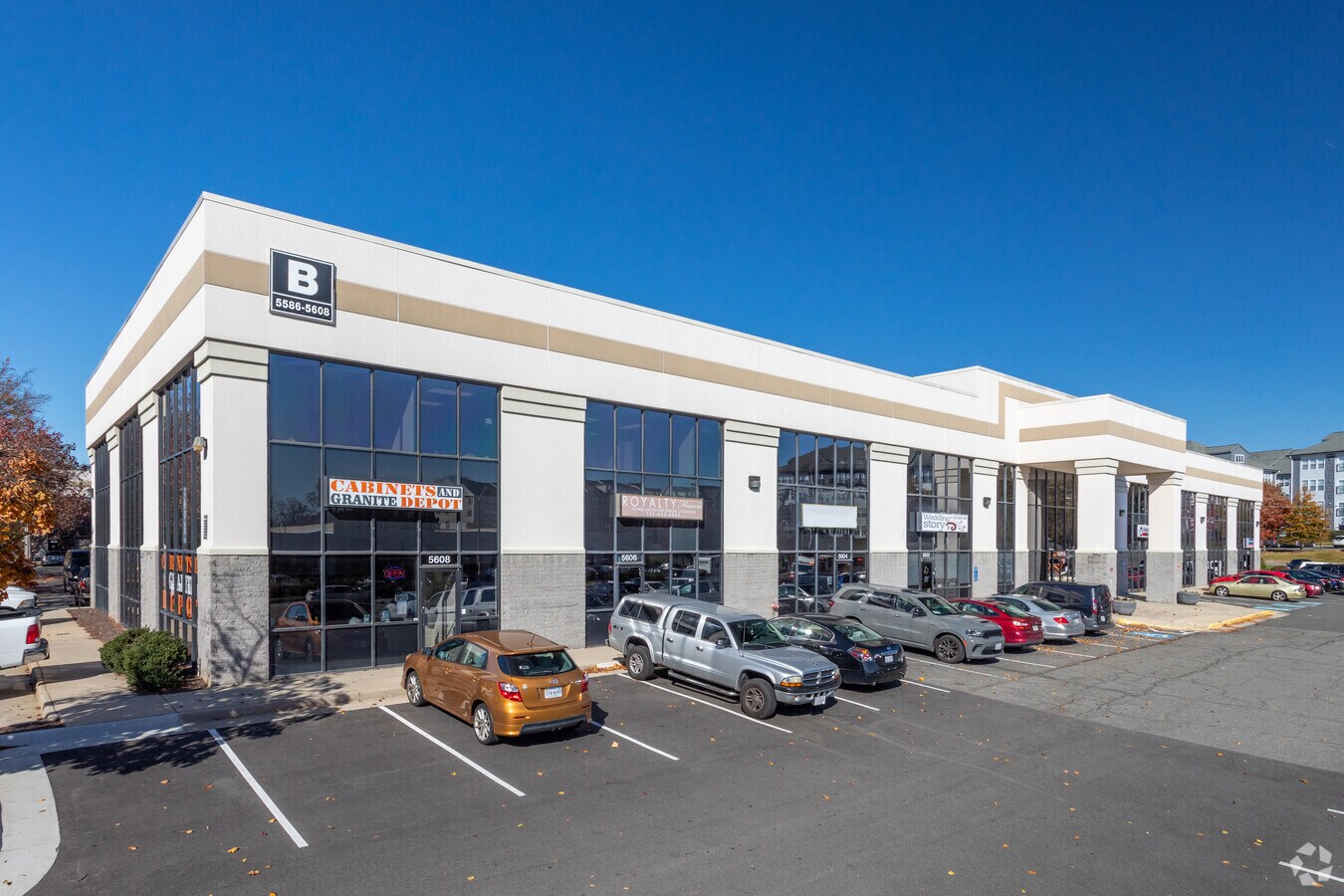 55585584 General Washington Dr, Alexandria 22312