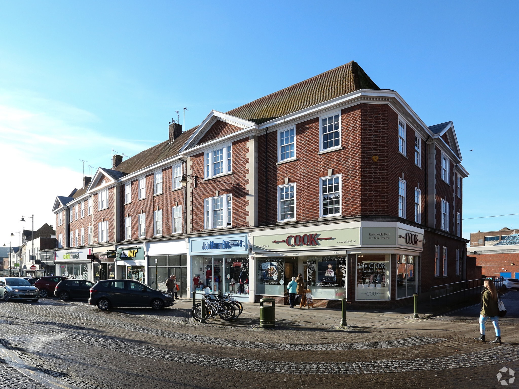 Carfax, Horsham for sale Primary Photo- Image 1 of 1