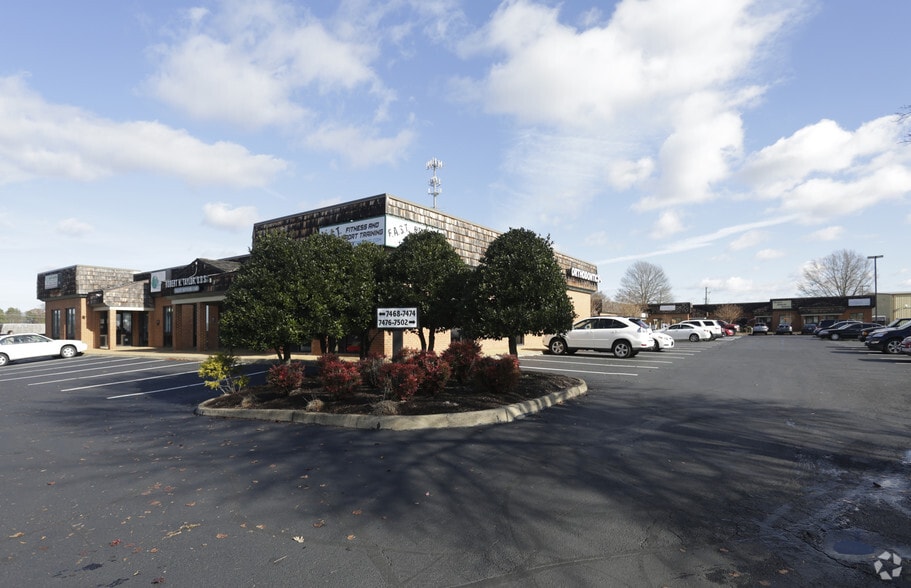 7468-7502 Lee Davis Rd, Mechanicsville, VA for rent - Primary Photo - Image 1 of 5