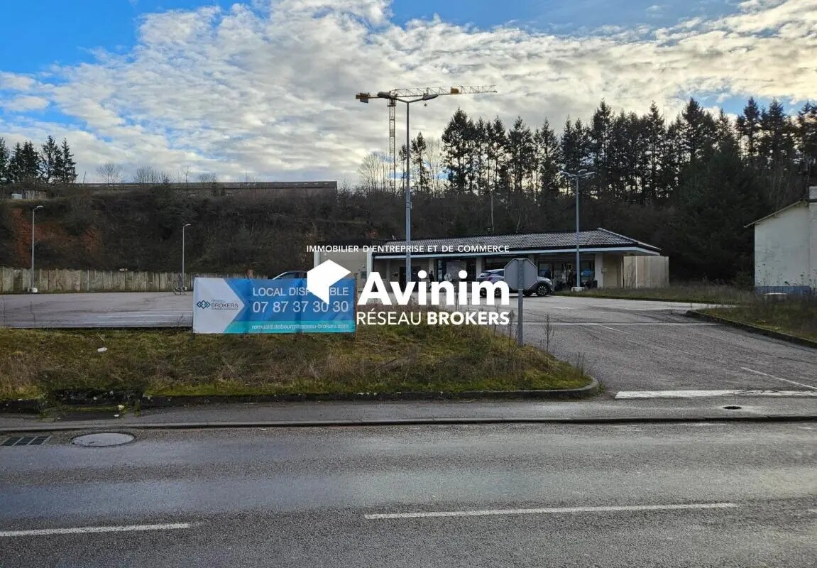 Retail in La Clayette for sale Building Photo- Image 1 of 7