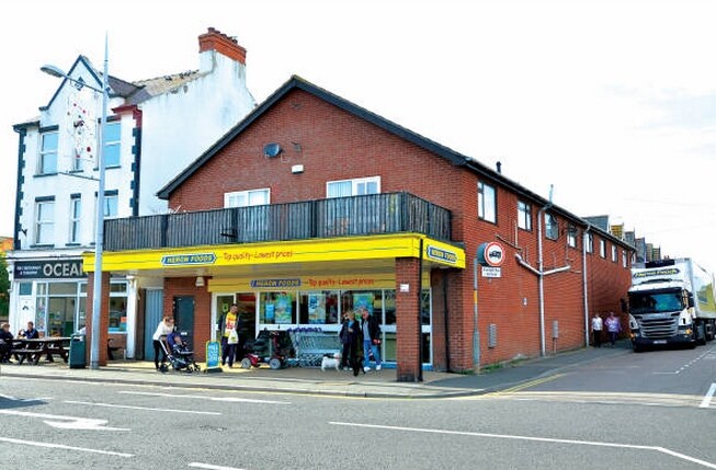 100 High St, Mablethorpe for sale Primary Photo- Image 1 of 1