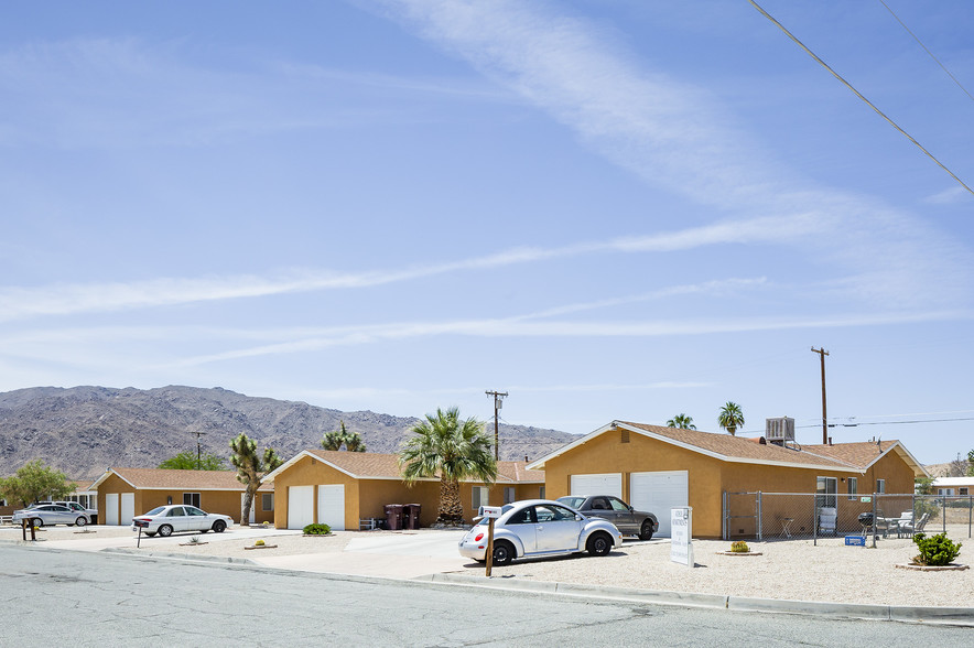 6424 Athol Ave, Twentynine Palms, CA for sale - Building Photo - Image 3 of 33