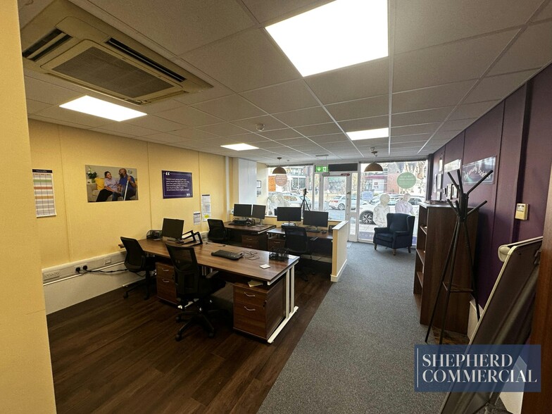 Station Rd, Dorridge to rent - Interior Photo - Image 2 of 2