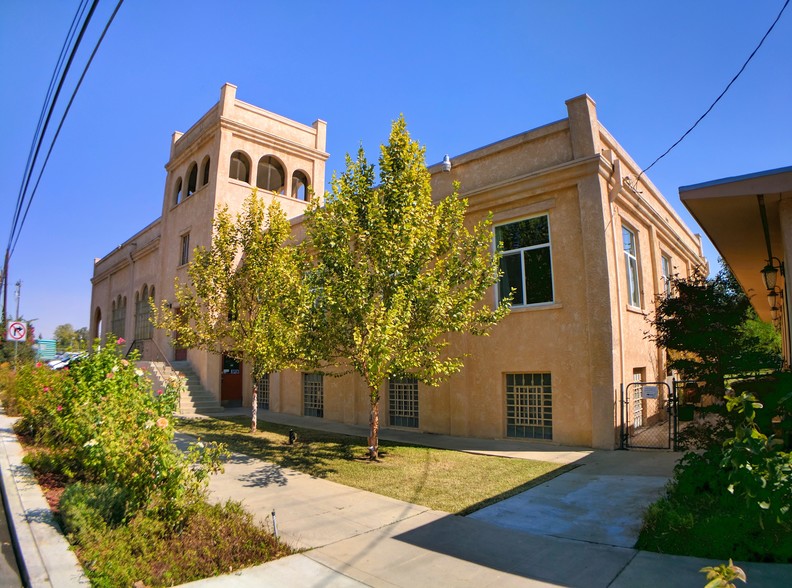 601 Niles St, Bakersfield, CA for sale - Building Photo - Image 1 of 1