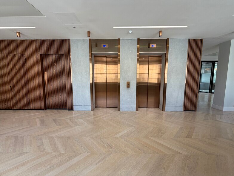1-7 Old Queen St, London to rent - Building Photo - Image 3 of 14