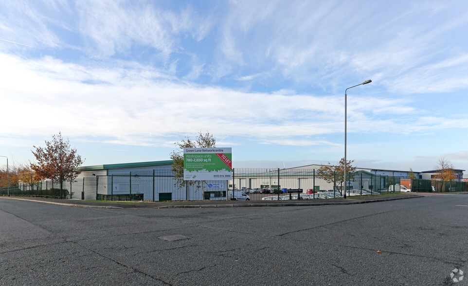 Boothroyds Way, Pontefract to rent - Building Photo - Image 2 of 4