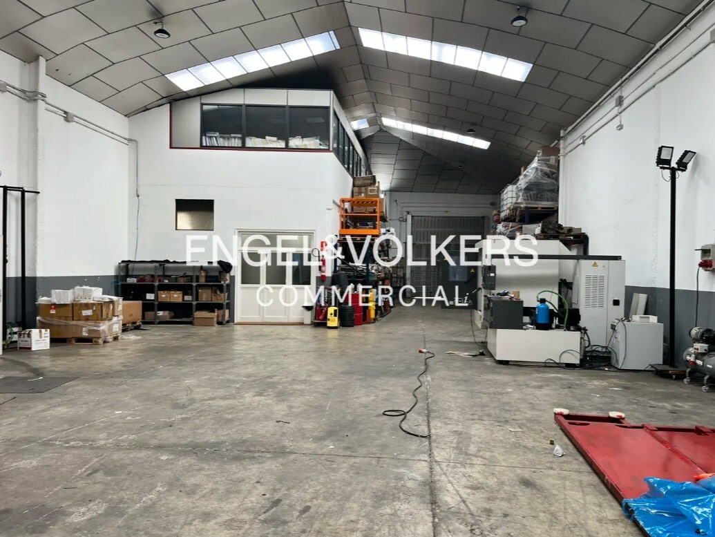 Industrial in Santa Perpètua de Mogoda, Barcelona to rent Interior Photo- Image 1 of 6