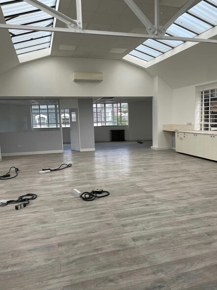 22 Warren St, London to rent - Building Photo - Image 2 of 9