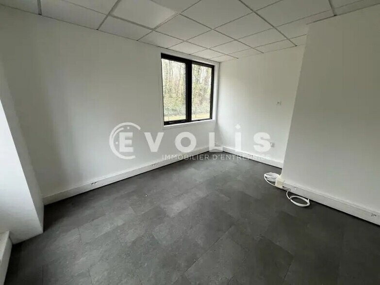 Light Industrial in Dardilly to rent - Interior Photo - Image 3 of 6