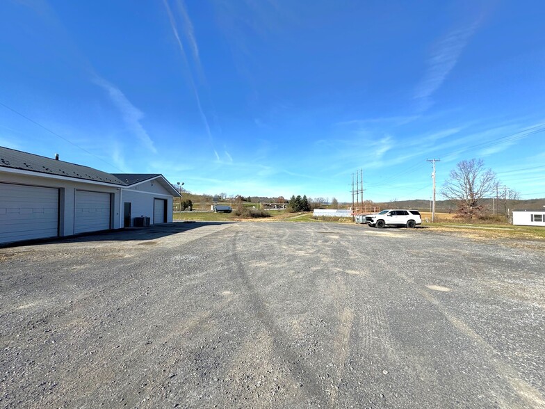 5921 Business 220, Bedford, PA for rent - Building Photo - Image 3 of 23