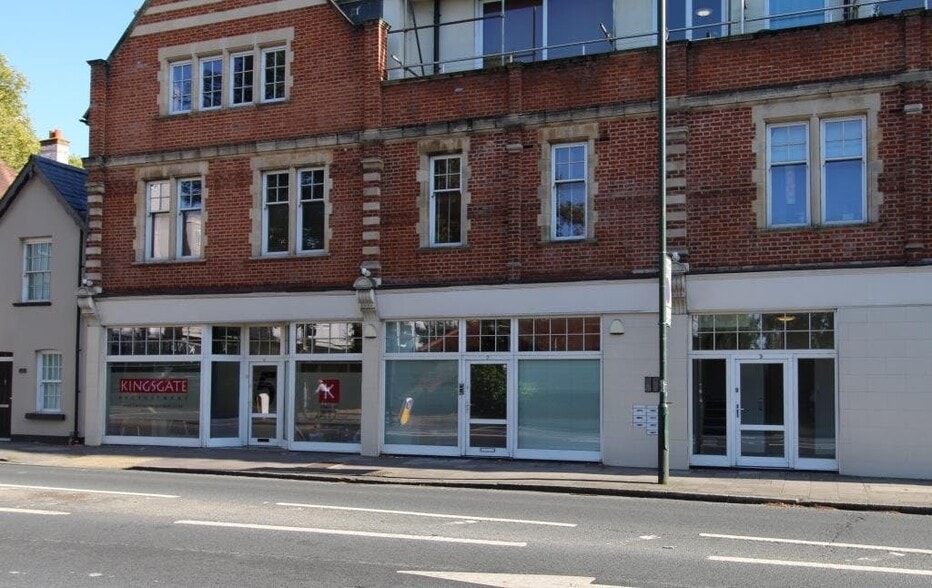 5-11 Hampton Court Rd, Kingston Upon Thames for sale - Building Photo - Image 1 of 5