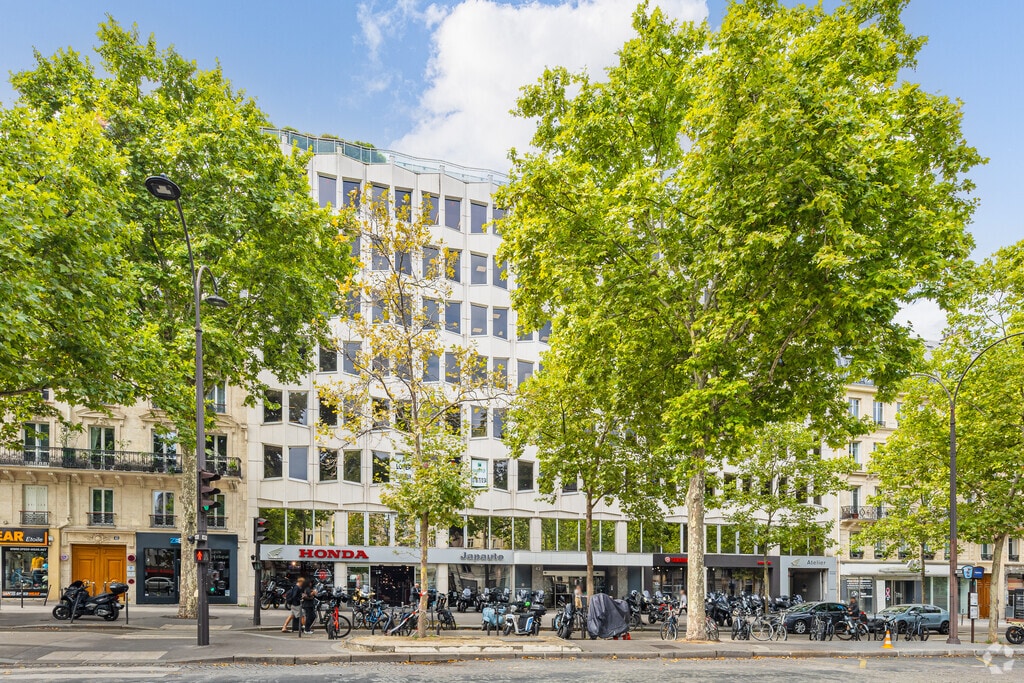 Location Bureaux 5 424 m² - Photo 1