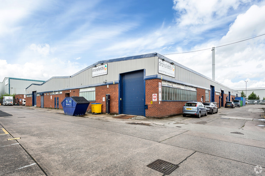 Guinness Rd, Manchester for rent - Building Photo - Image 1 of 5