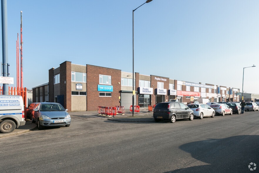Cater Rd, Bristol to rent - Building Photo - Image 2 of 33