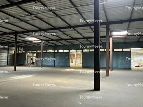 Industrial in Bordeaux for sale Interior Photo- Image 1 of 2