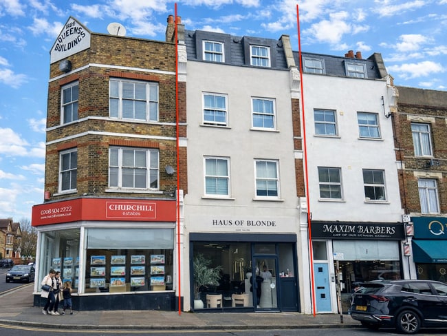 More details for 15 Queens Rd, Buckhurst Hill - Retail for Sale