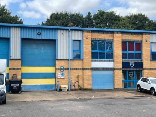 Owl Clos, Northampton for sale Primary Photo- Image 1 of 1