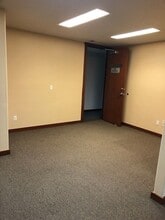 3506 SE 66th Ave, Portland, OR to rent Interior Photo- Image 1 of 5