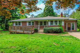 458 Senoia Rd, Tyrone, GA for sale Primary Photo- Image 1 of 10