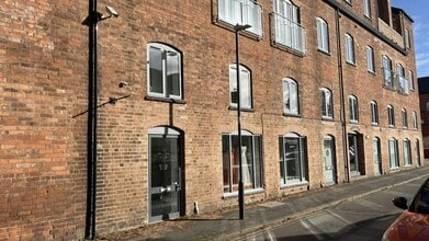 Wharf St, Warwick to rent Building Photo- Image 2 of 6